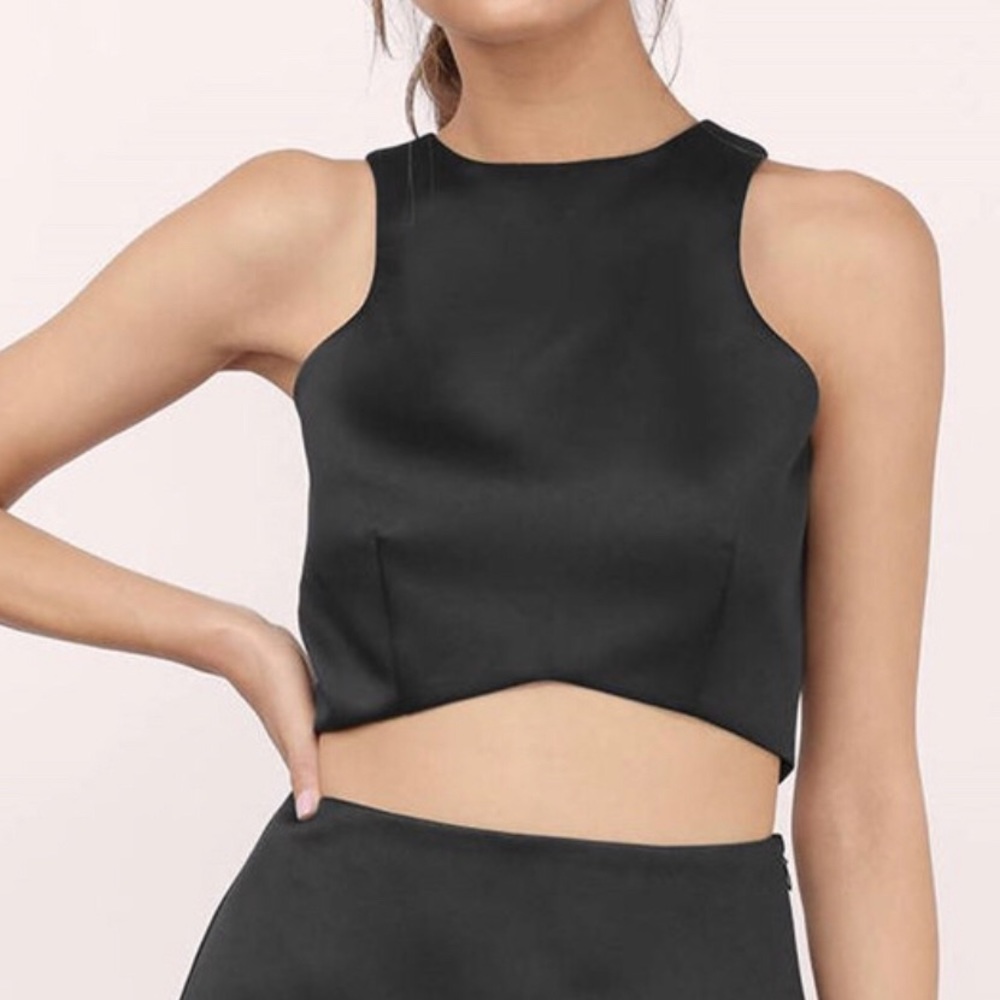 Black Horizon Racer Crop top